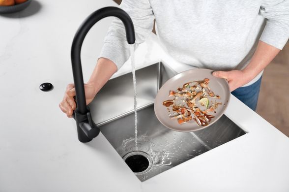 Измельчитель пищевых отходов IN-SINK-ERATOR PREMIUM 700
